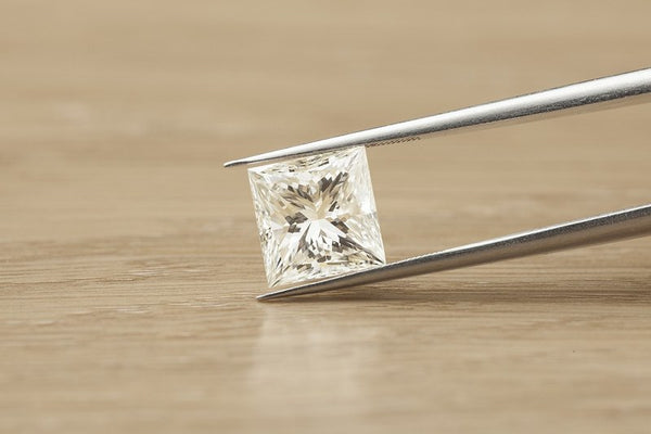 WHAT IS A PRINCESS CUT DIAMOND?