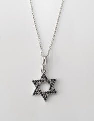 שרשרת כסף מגן דויד משובץ אבן שחורה 12 מ"מ מוכסף